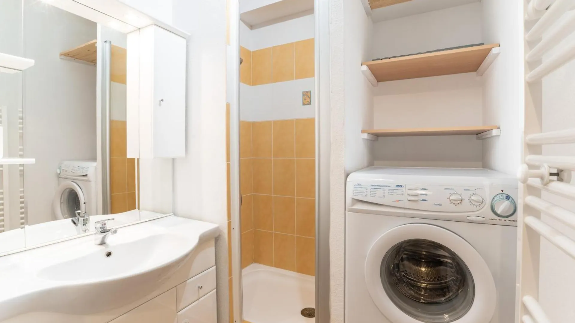La Joue Du Loup, Appartement Pour 4 Avec Terrasse Le Devoluy Apartment