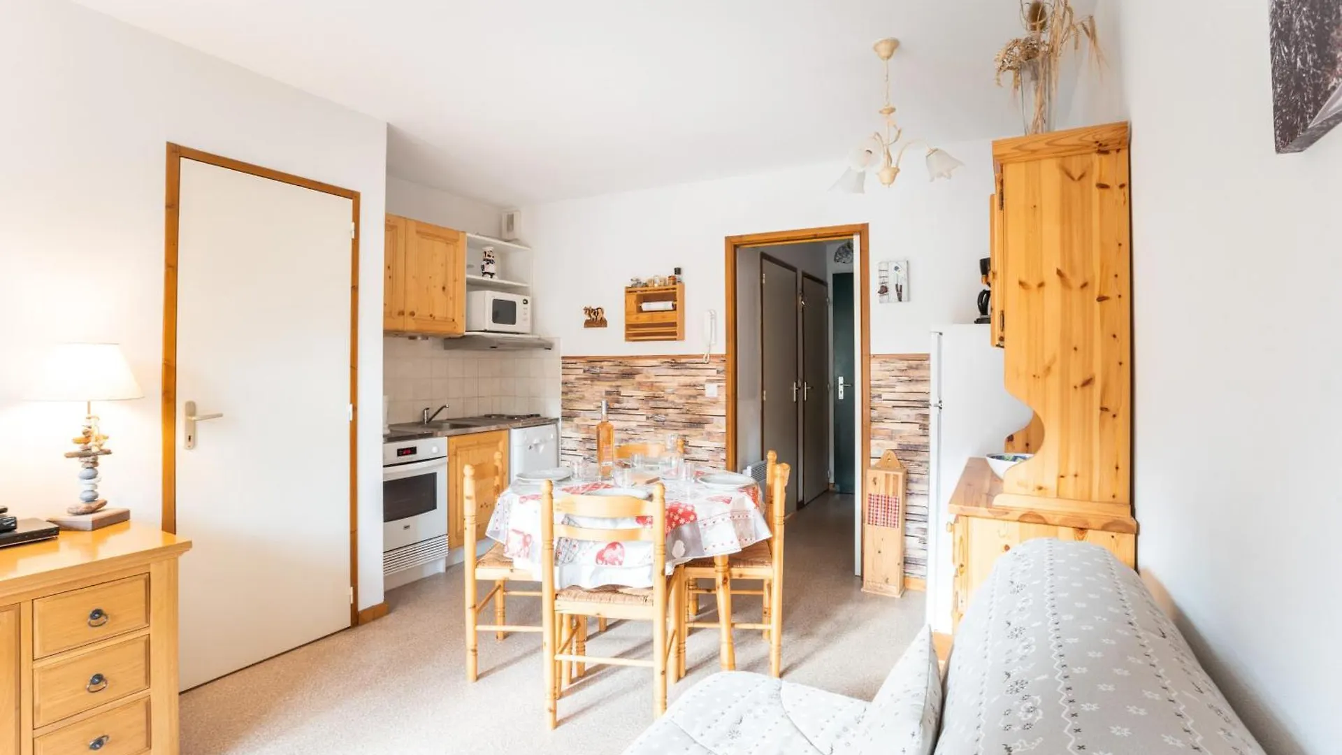 La Joue Du Loup, Appartement Pour 4 Avec Terrasse Le Devoluy Apartment